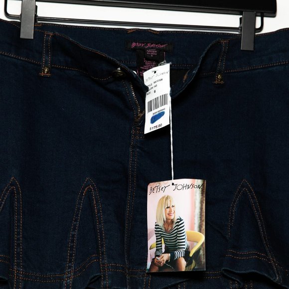 NWT Betsey Johnson Denim Skull Skirt - Picture 6 of 6